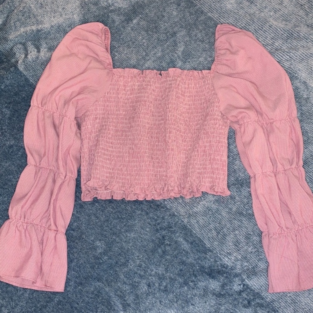 Pink puff sleeve top